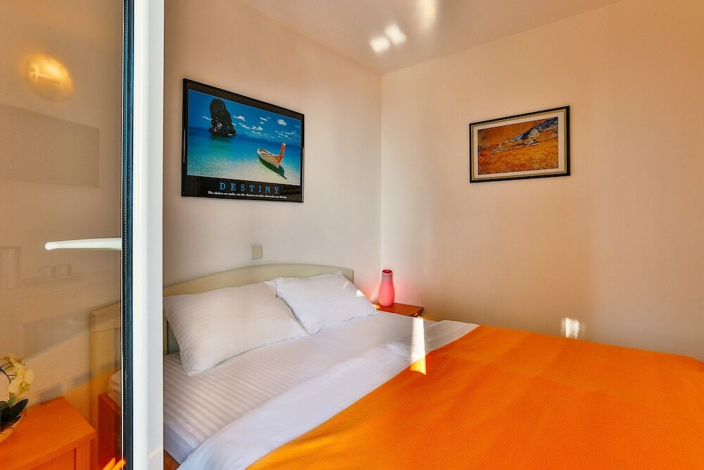 Фото Apartmani Luka - Vila Brzulović