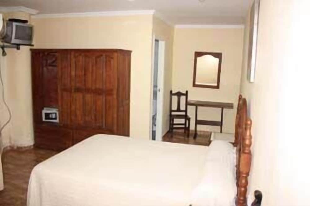 Фото Hotel Manantiales