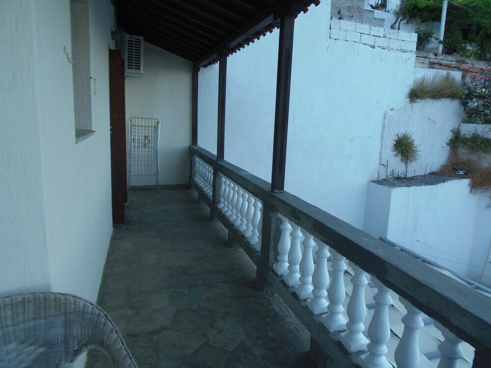 Фото Studios Milos Skopelos