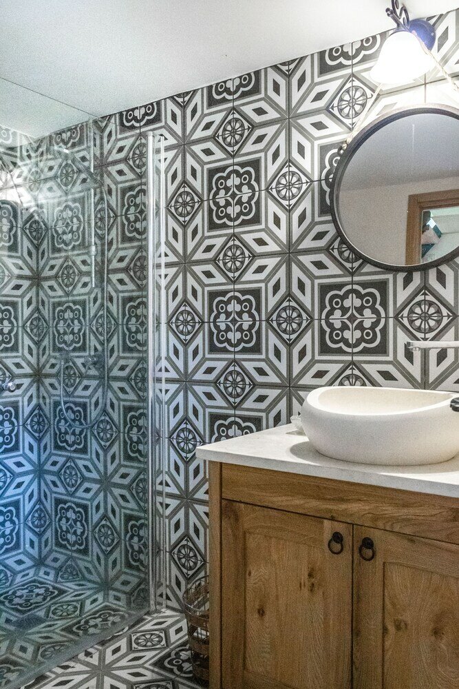 Фото Modern Downtown 3br by Ahlan Hospitality