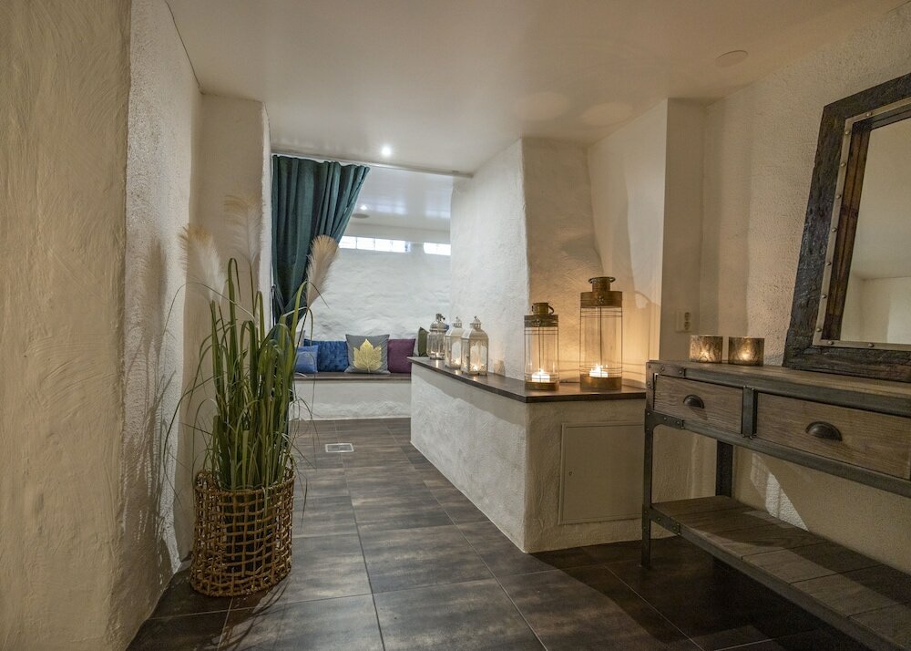 Фото Treetop SPA Hangout & Hotel