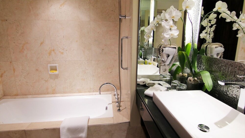 Фото The Arista Hotel