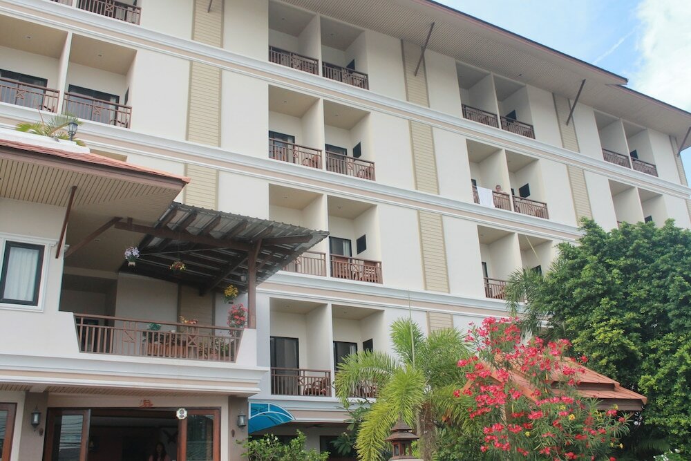 Фото Narawan Hotel