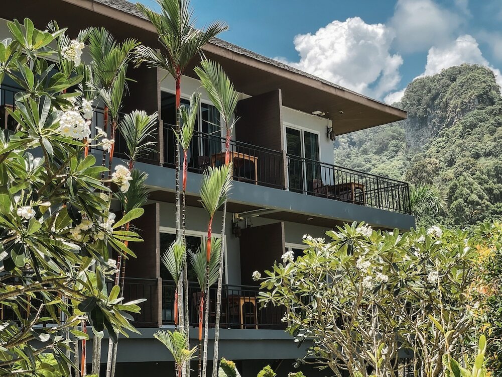 Фото Railay Phutawan Resort