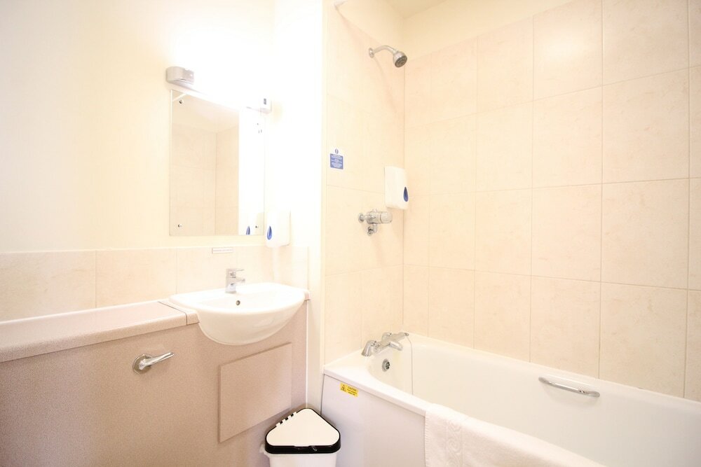 Фото Wookey Hole Hotel