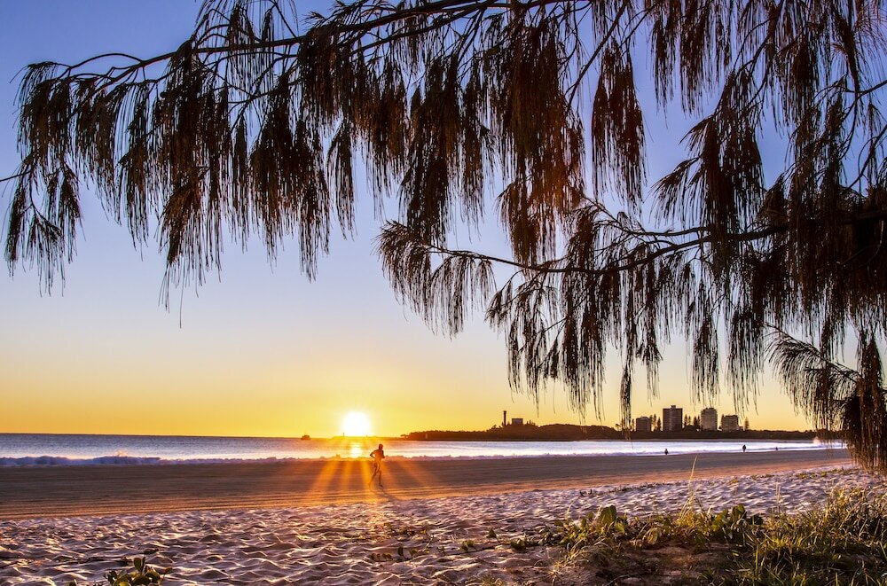 Фото 84 The Spit Holiday Apartments