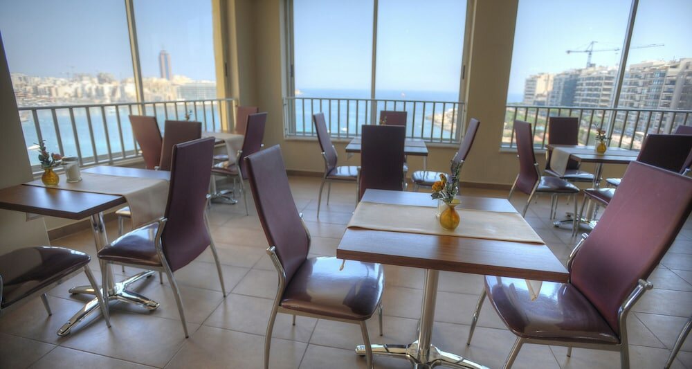 Фото Carlton Hotel