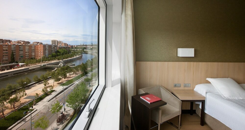 Фото NH Madrid Ribera del Manzanares