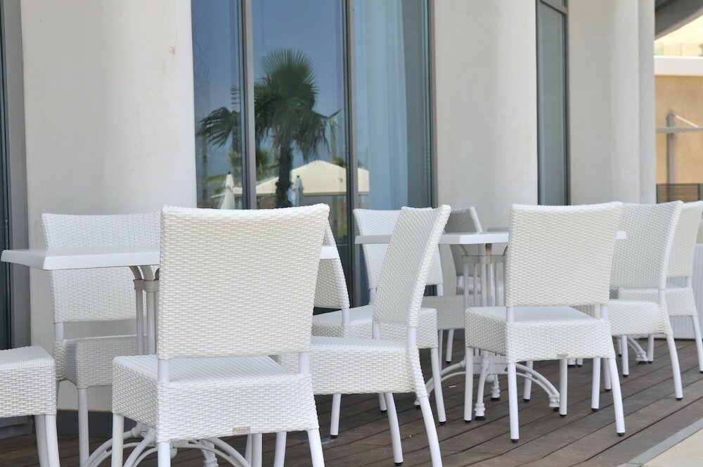 Фото West All Suite