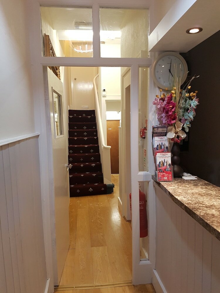 Фото King's Cross Hotel