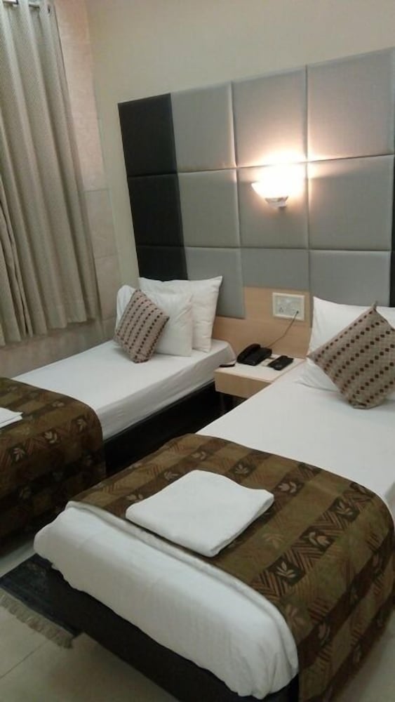 Фото Bentley Hotel Marine Drive