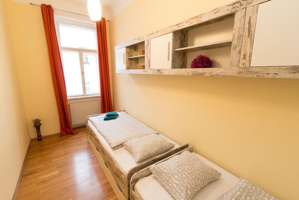 Фото Hotel & Apartments Klimt