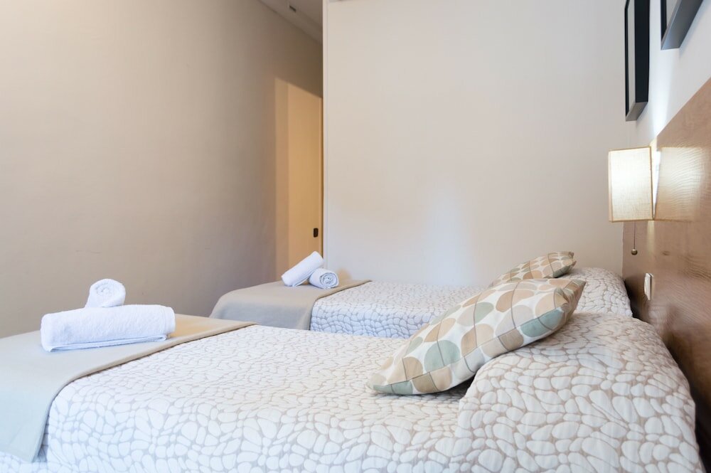 Фото Hostal Alogar