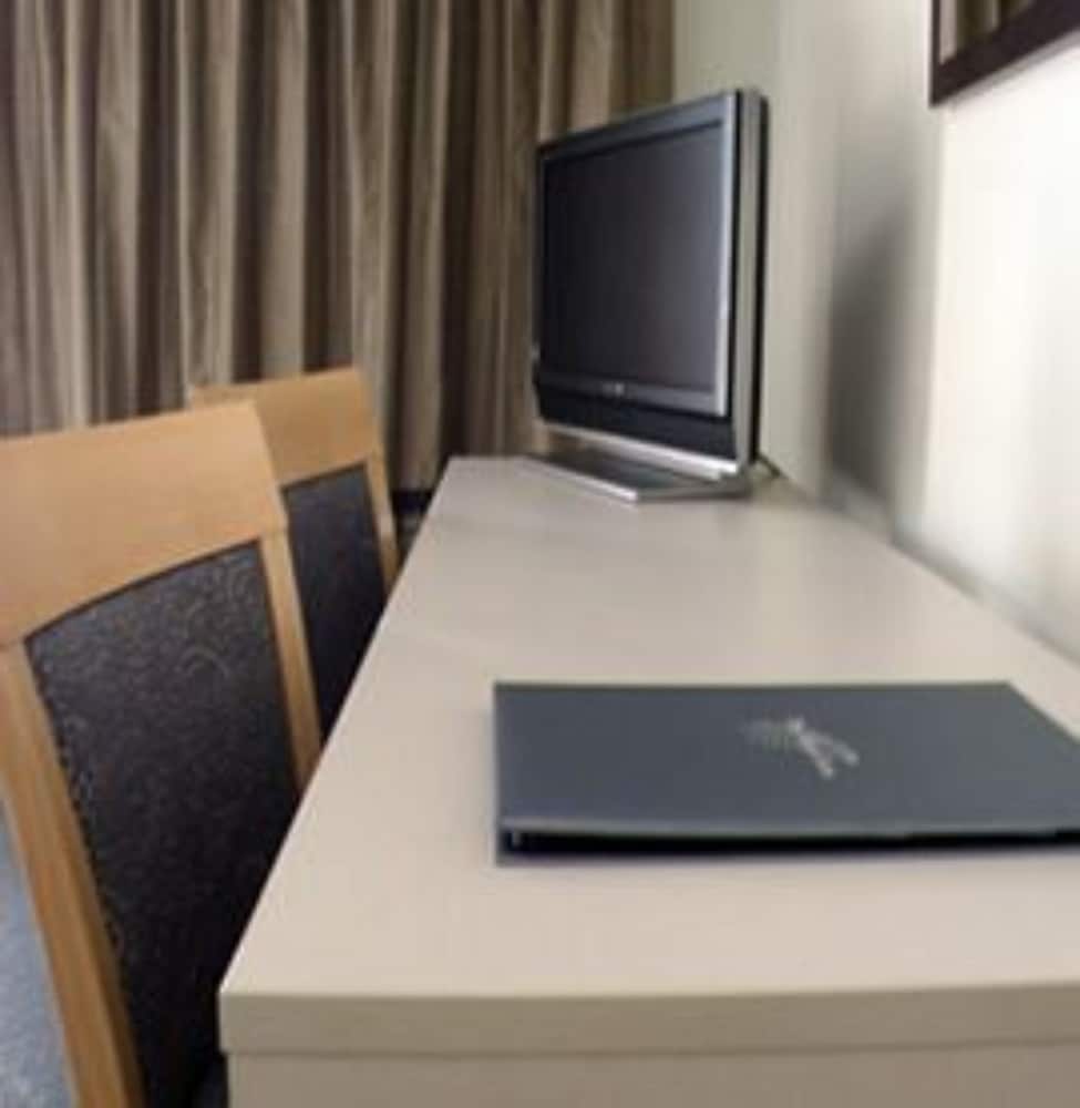 Фото Silver Fern Rotorua Suites & SPA