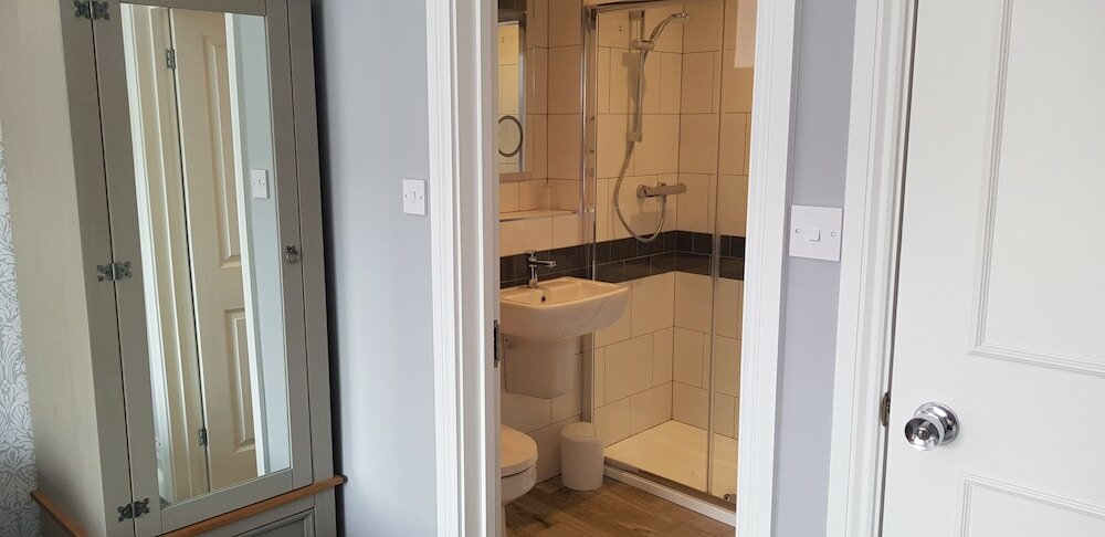 Фото Hensleigh House