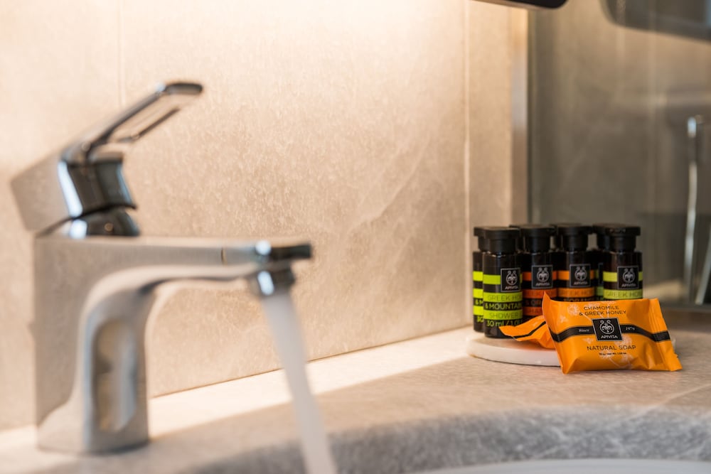 Фото Avra City Boutique Hotel