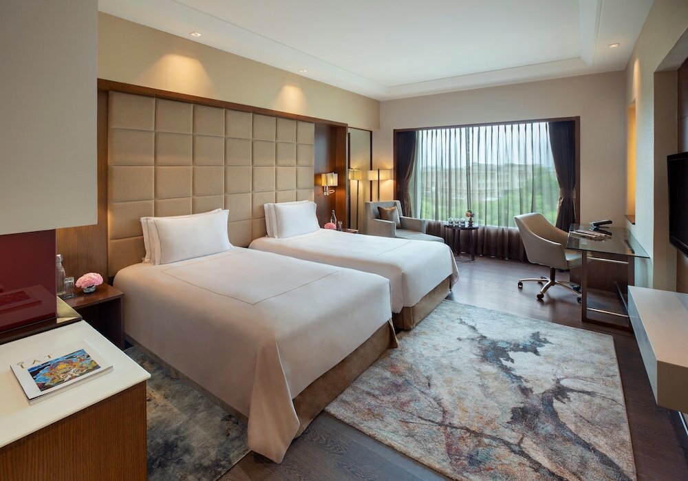 Фото Taj Hotel & Convention Centre, Agra