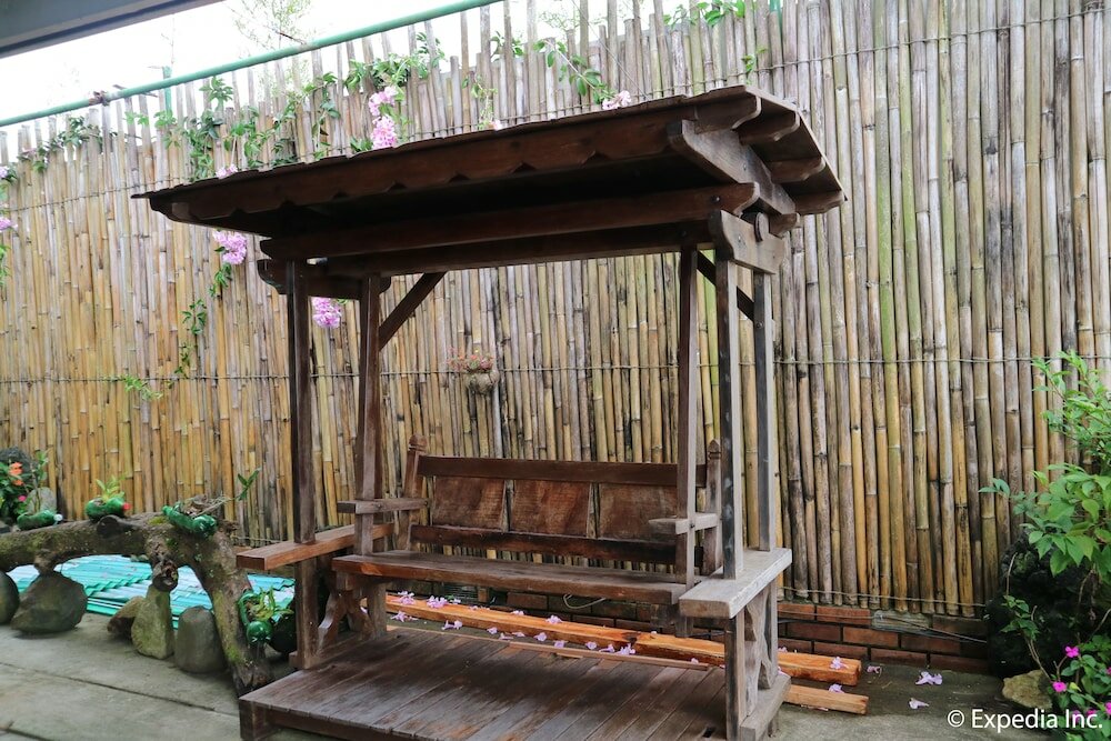 Фото Joaquin's Bed and Breakfast