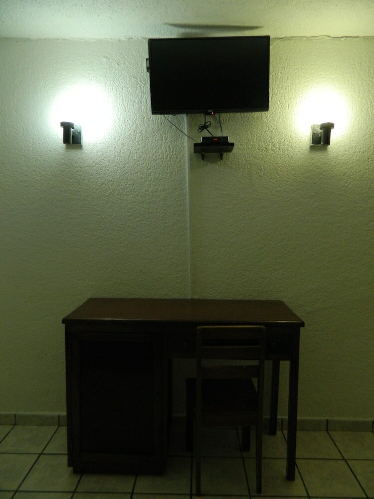 Фото Hotel Revolucion