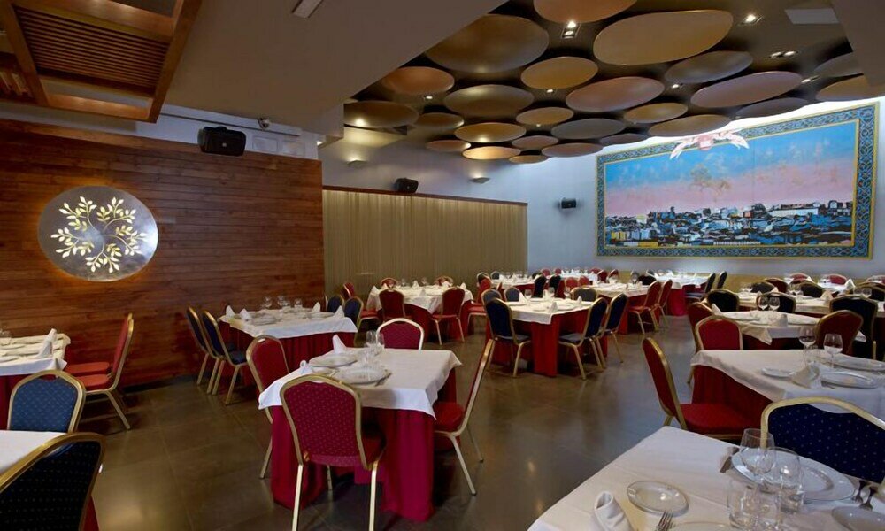 Фото Hotel Sancho Abarca