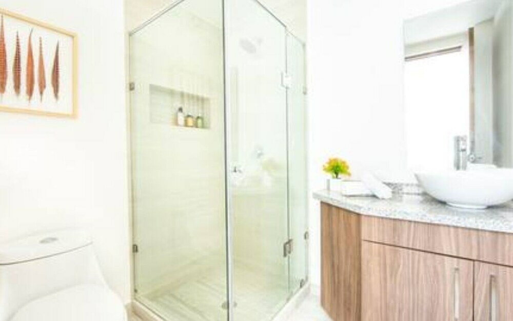 Фото Bright Stylish Park Front Near Polanco