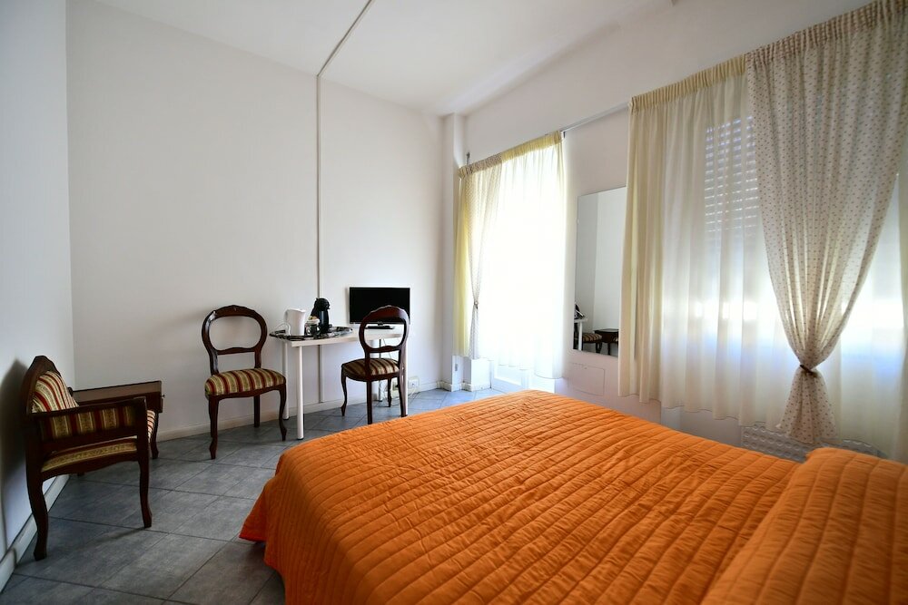 Фото Queen Vatican