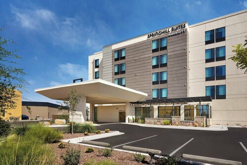 Гостиница SpringHill Suites by Marriott El Paso Airport в Эль-Пасо