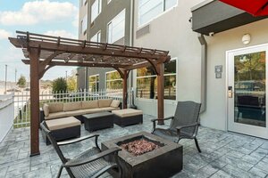 Гостиница Best Western Plus Executive Residency Antioch Inn