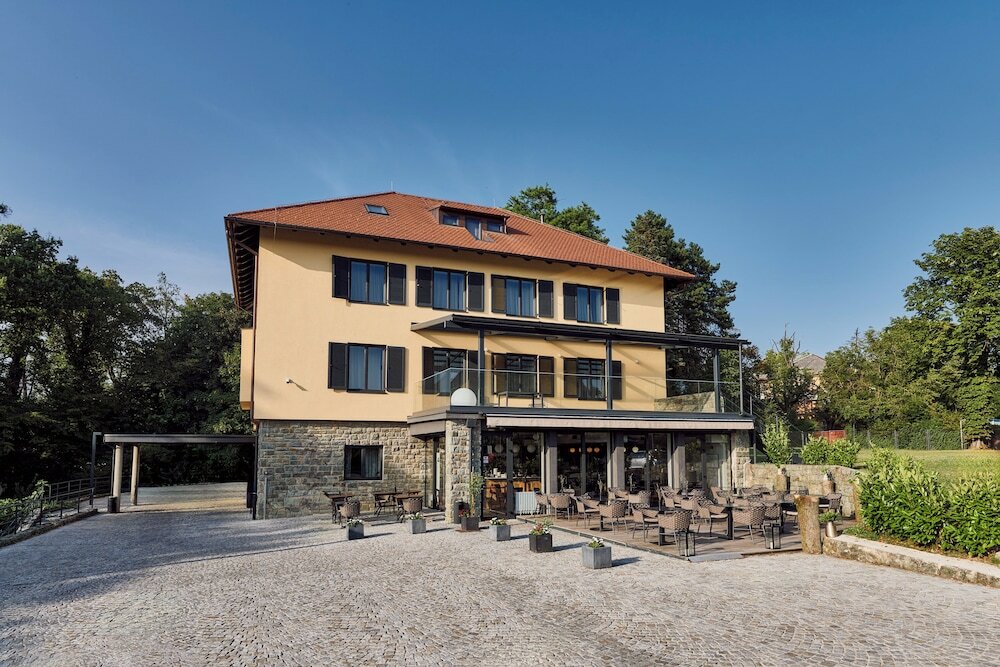 Фото Hotel Republika