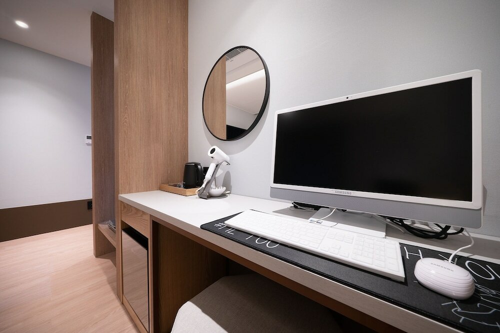 Фото Browndot Hotel Suwon City Hall