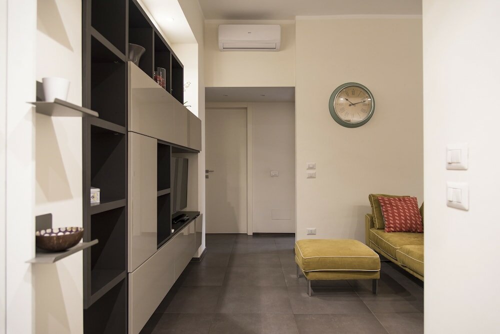 Фото 2 Bedrooms Flat with Parking near Metro Stop