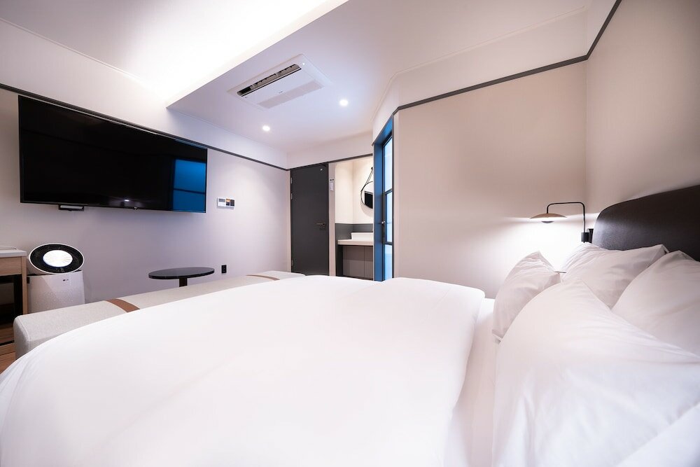 Фото Browndot Hotel Suwon City Hall