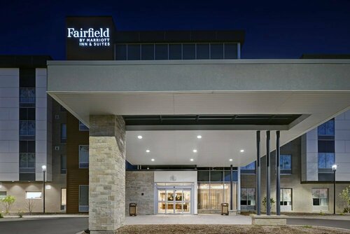 Гостиница Fairfield Inn & Suites by Marriott Milwaukee Brookfield в Брукфилде