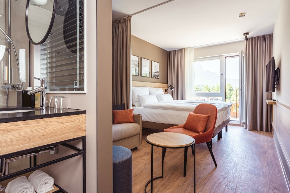 Фото Aja Garmisch-Partenkirchen