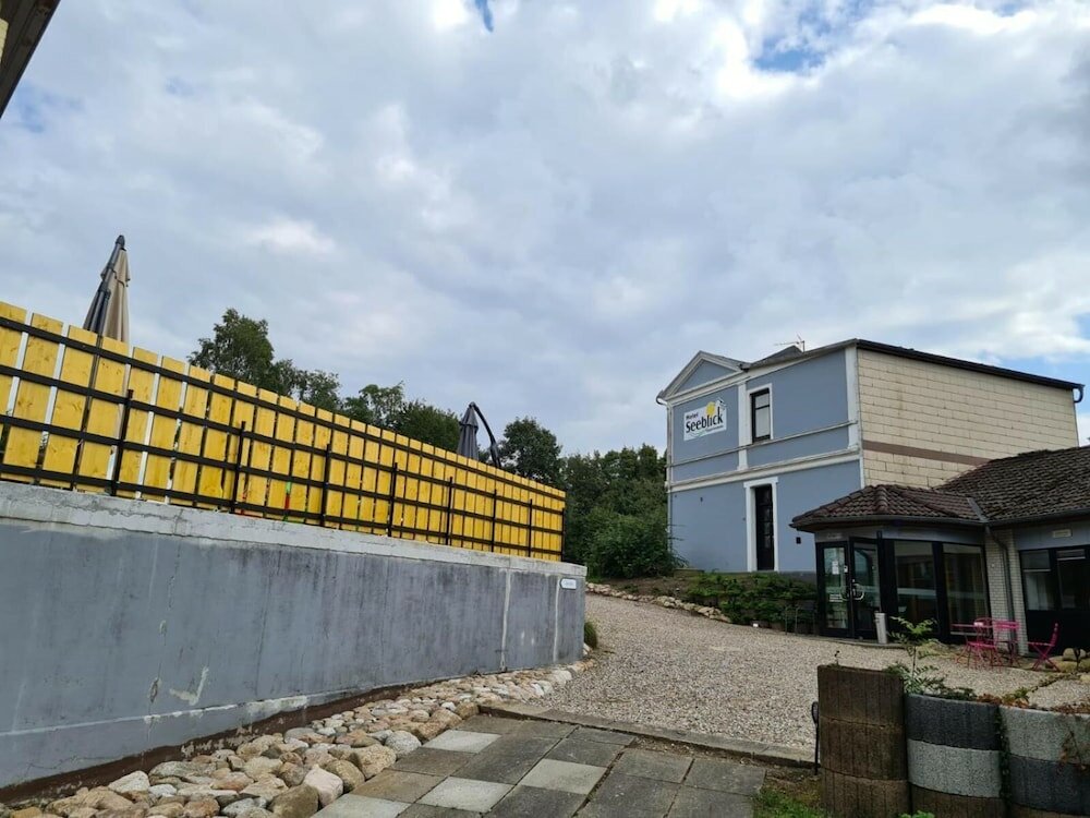 Фото Hotel Seeblick am Sankelmarker See