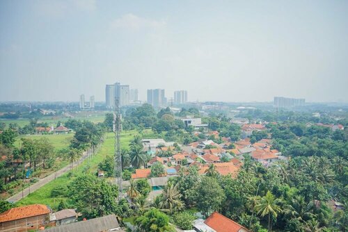 Гостиница Spacious Studio @ Parkland Avenue Apartment near Ice Bsd