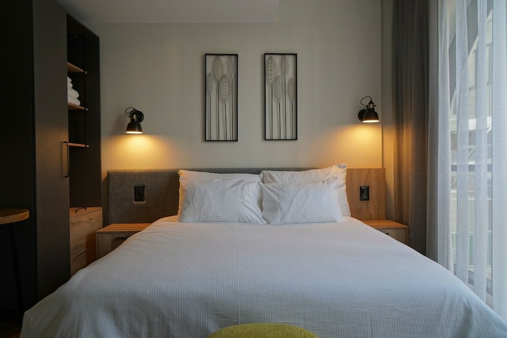 Фото Apartique Hotel