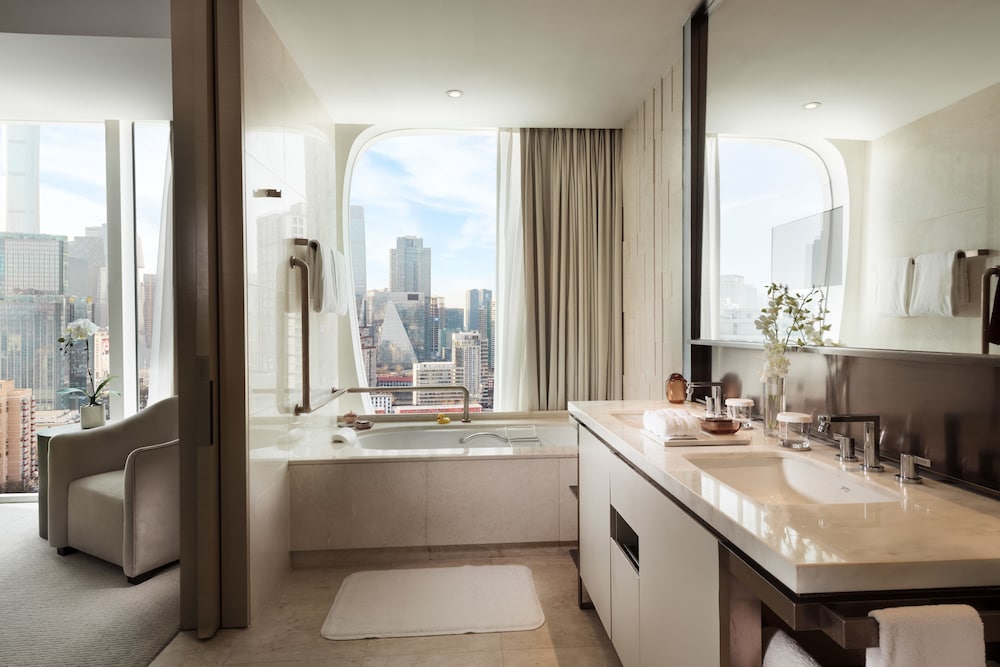 Фото Conrad Beijing