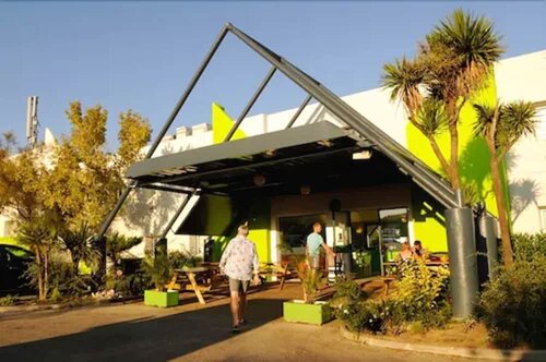 Гостиница Lemon Hotel Le Coteau Roanne