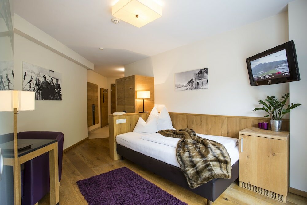 Фото Hotel Fliana