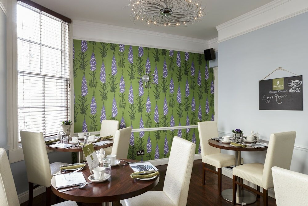 Фото Harington's Hotel