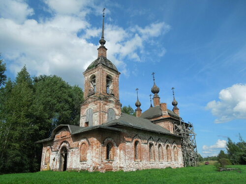 Orthodox church Tserkov Nikolaya Chudotvortsa v Zubarevo, Yaroslavl Oblast, photo