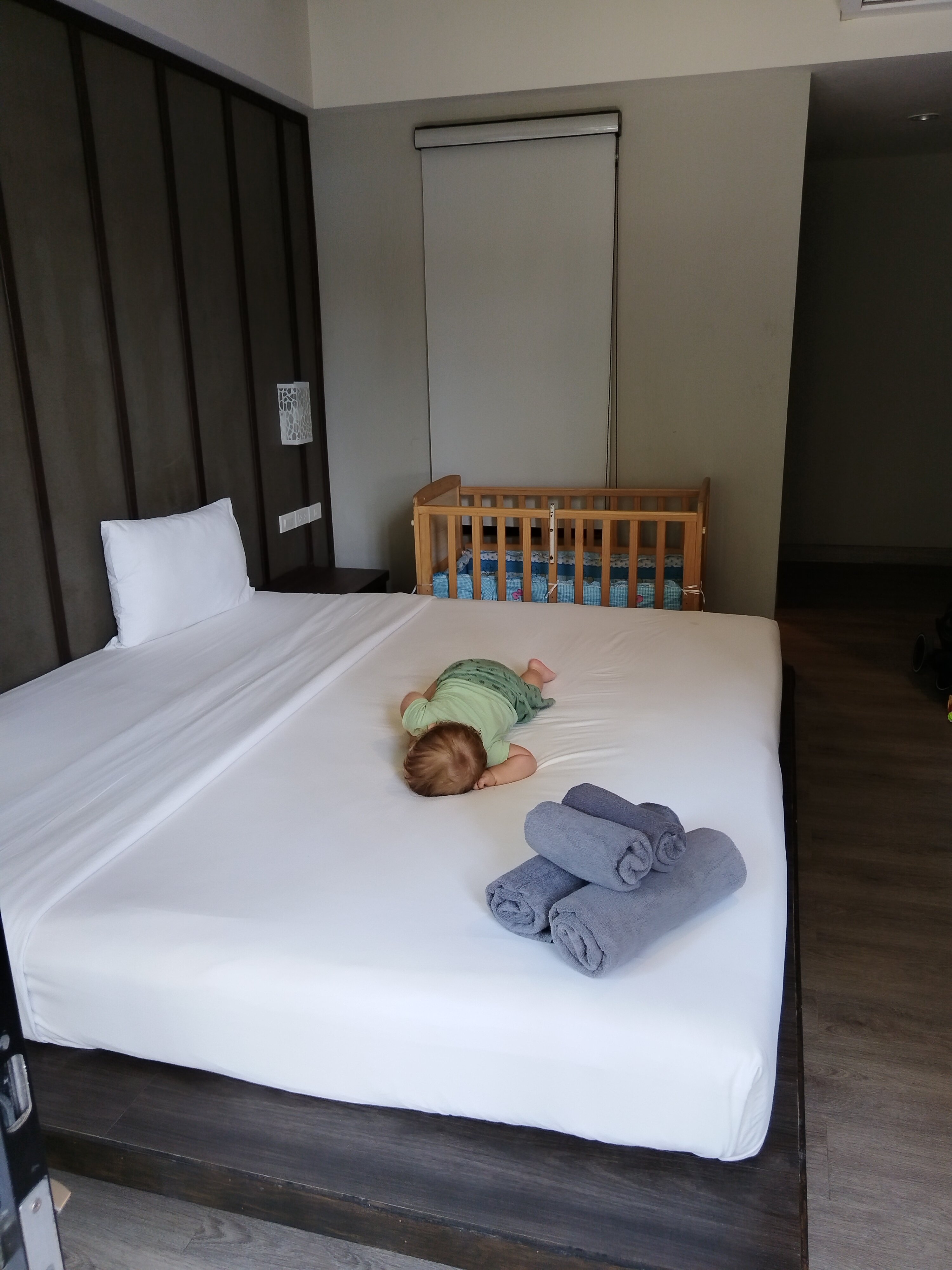 Фото La Lune Beach Resort