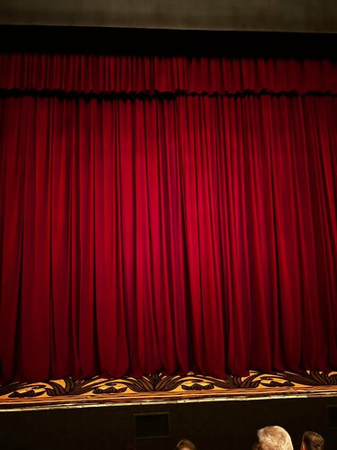 Tiyatrolar Theatre Comedy, Moskova, foto