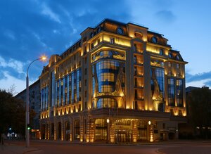 Grand Autograph Hotel Novosibirsk (улица Орджоникидзе, 31), қонақ үй  Новосибирскте