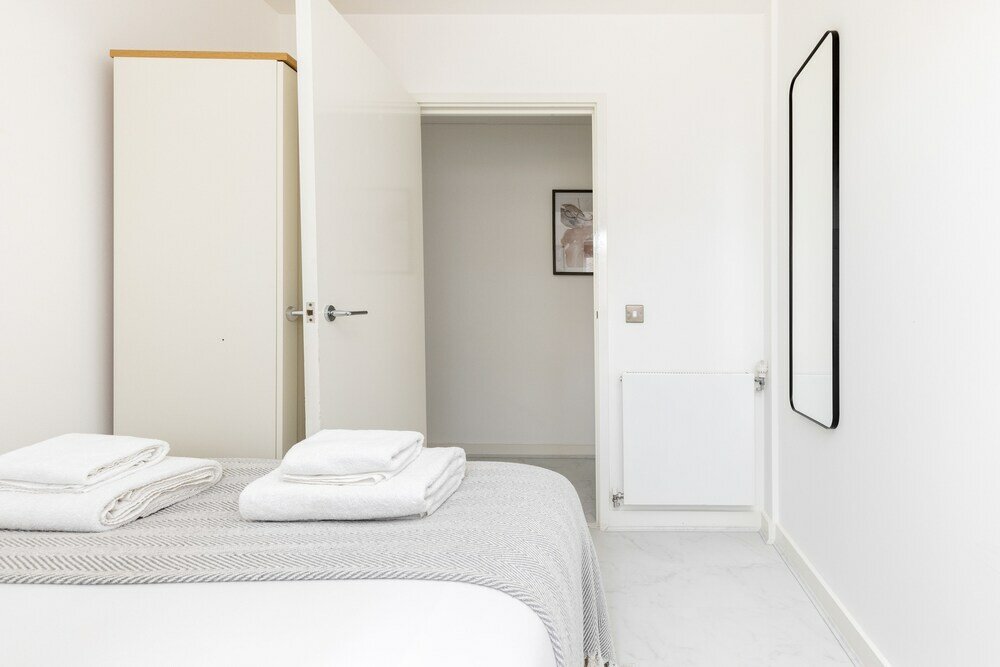 Фото The Islington Apartment