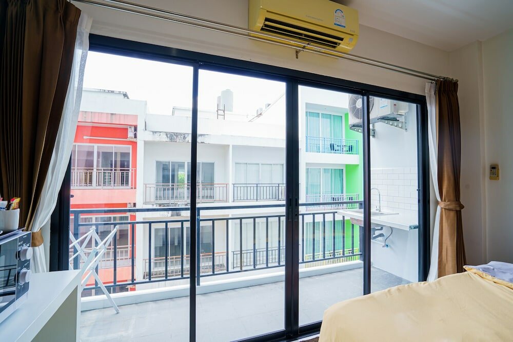 Фото Modern Place Patong Beach