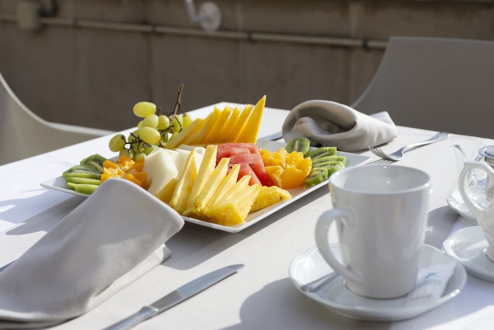 Фото Apartahotel Los Girasoles