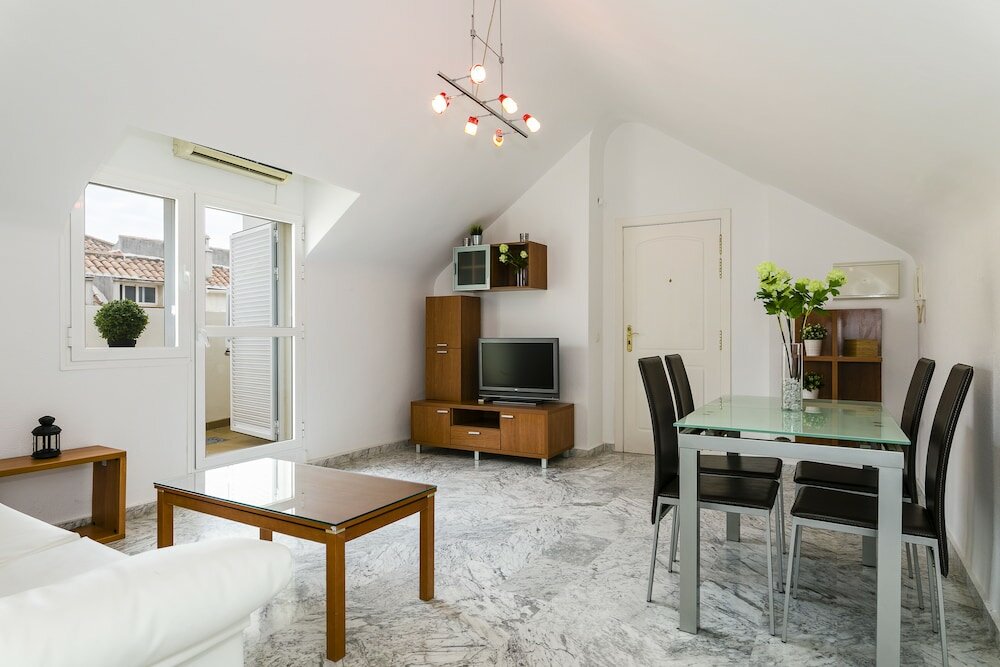 Фото Real del Tivoli Two Rooms and Parking free