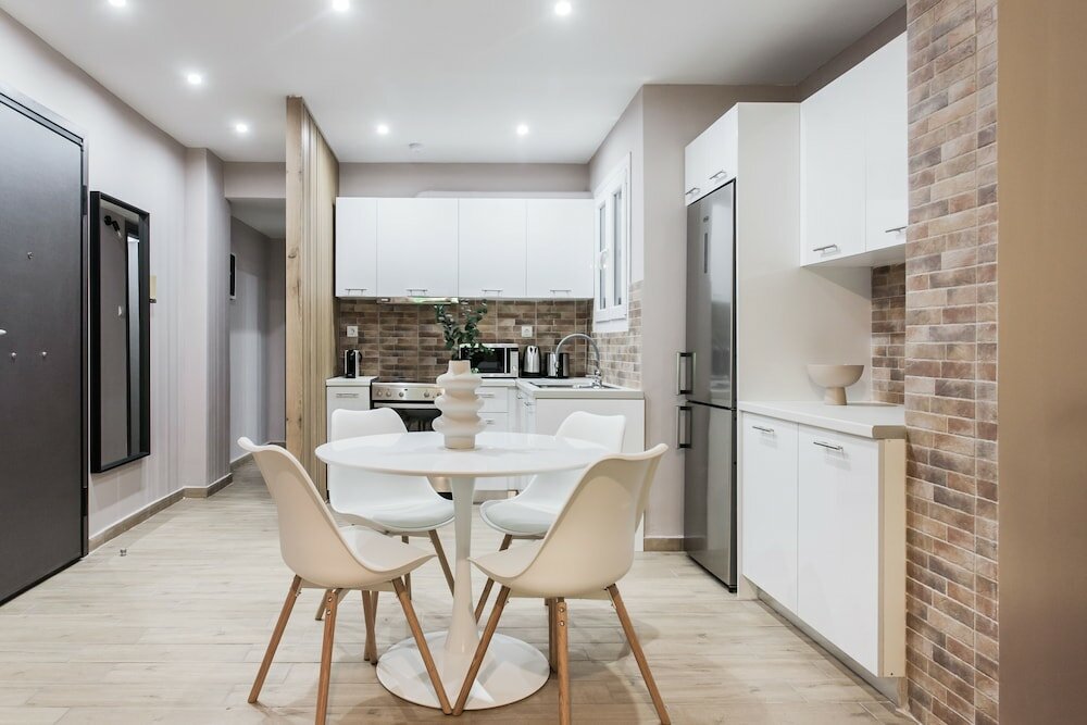 Фото Gorgeous 1br Apartment in Kolonaki